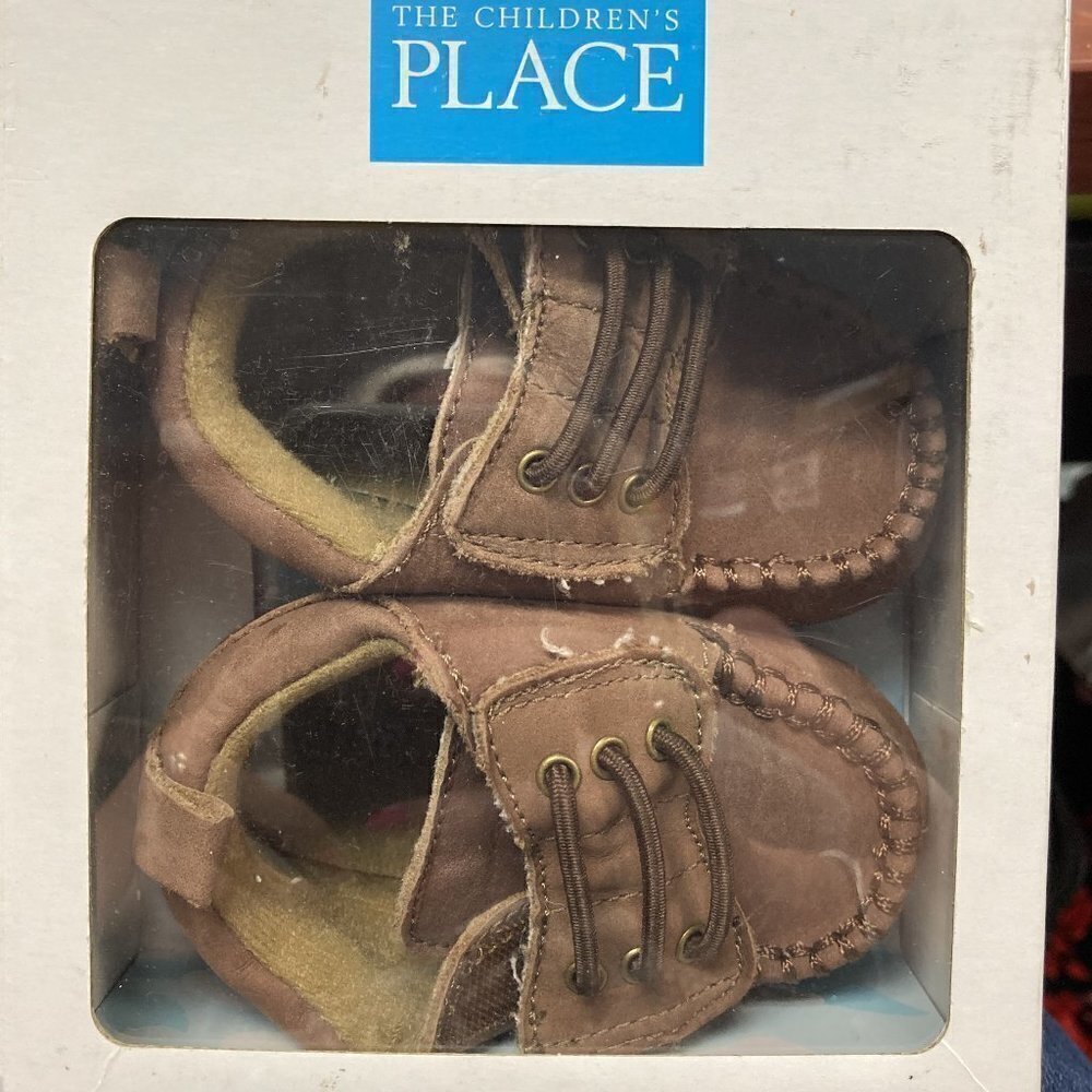 NIB Children's Place brown crib shoes 6-12 mos